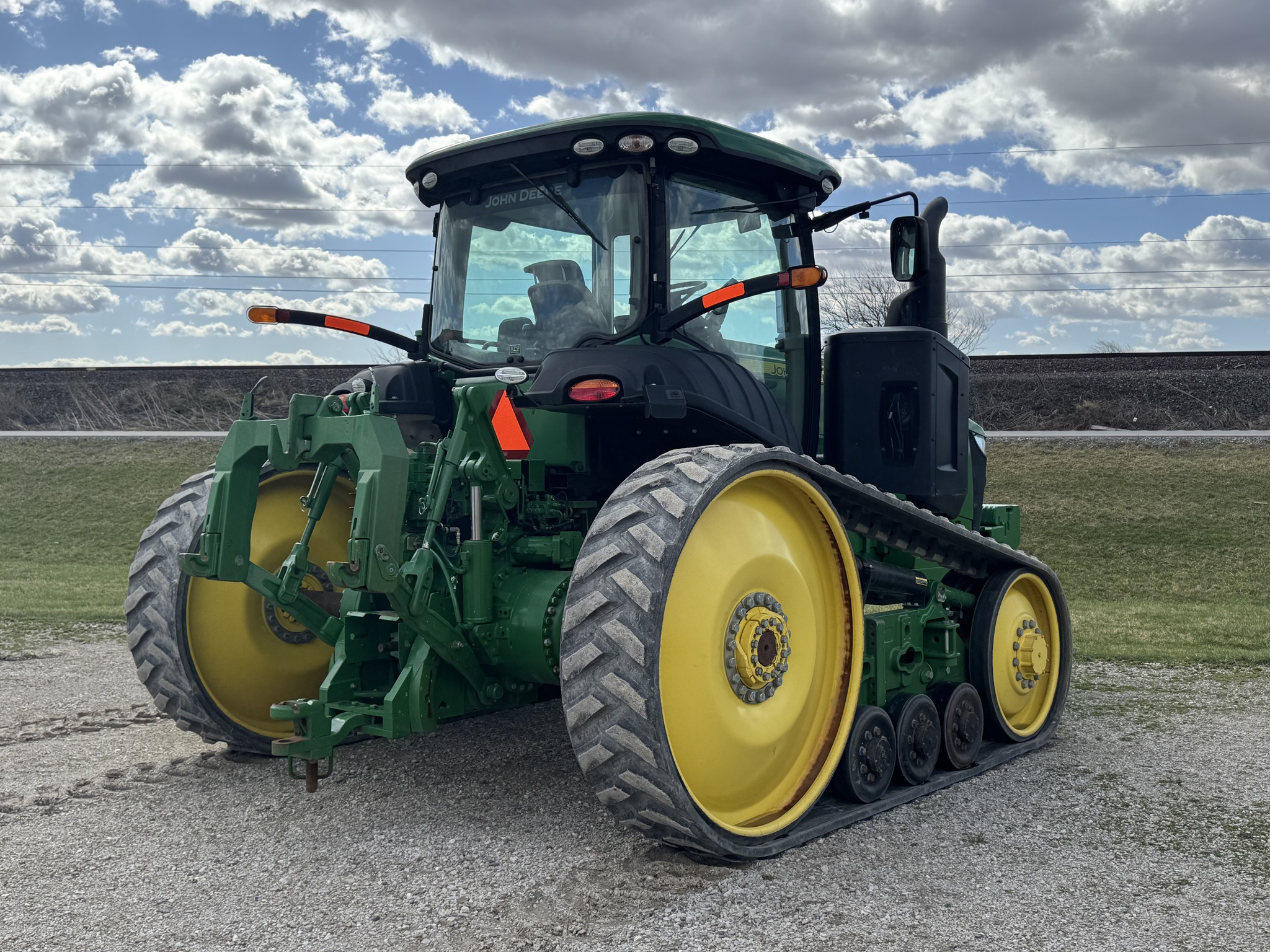 2014 John Deere 8320RT Image 5