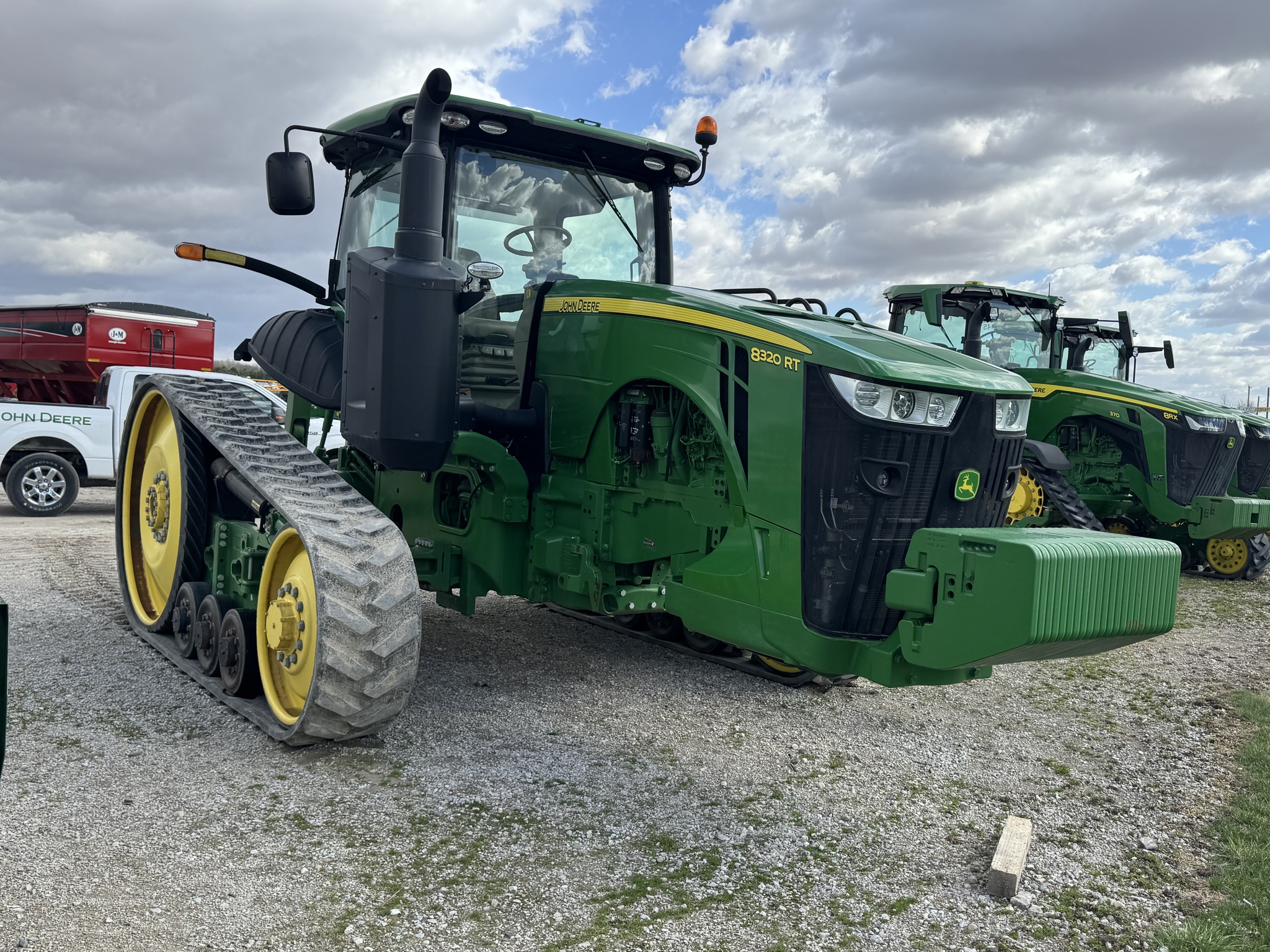 2014 John Deere 8320RT Image 2