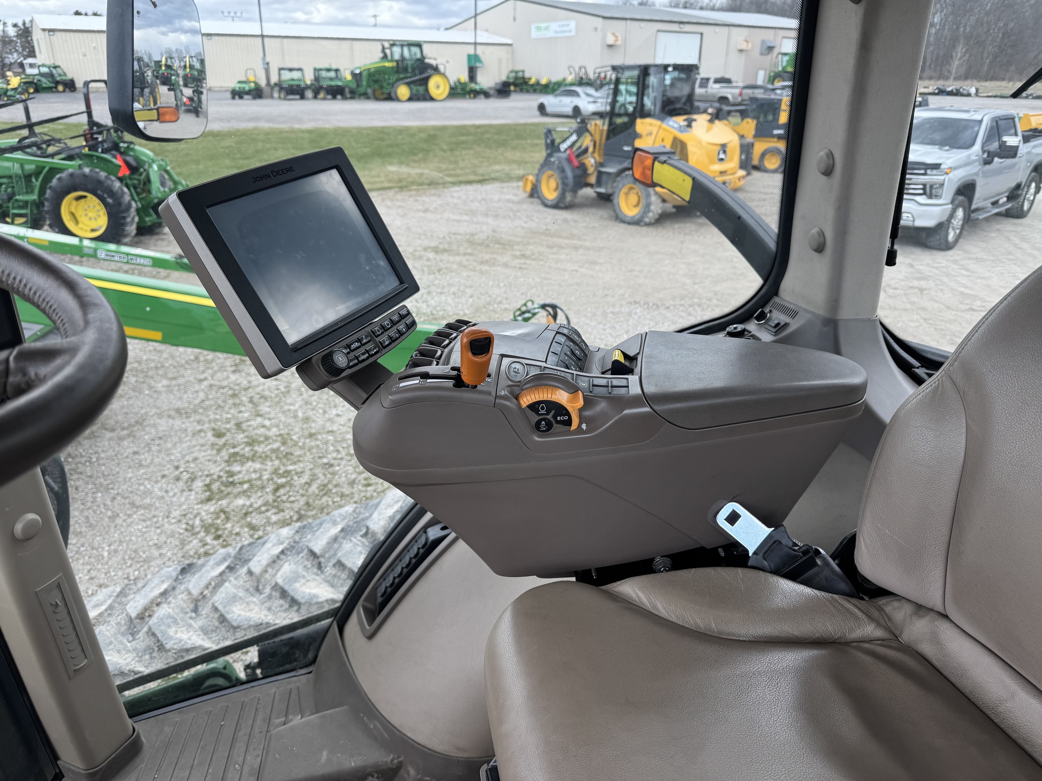 2014 John Deere 8320RT Image 9