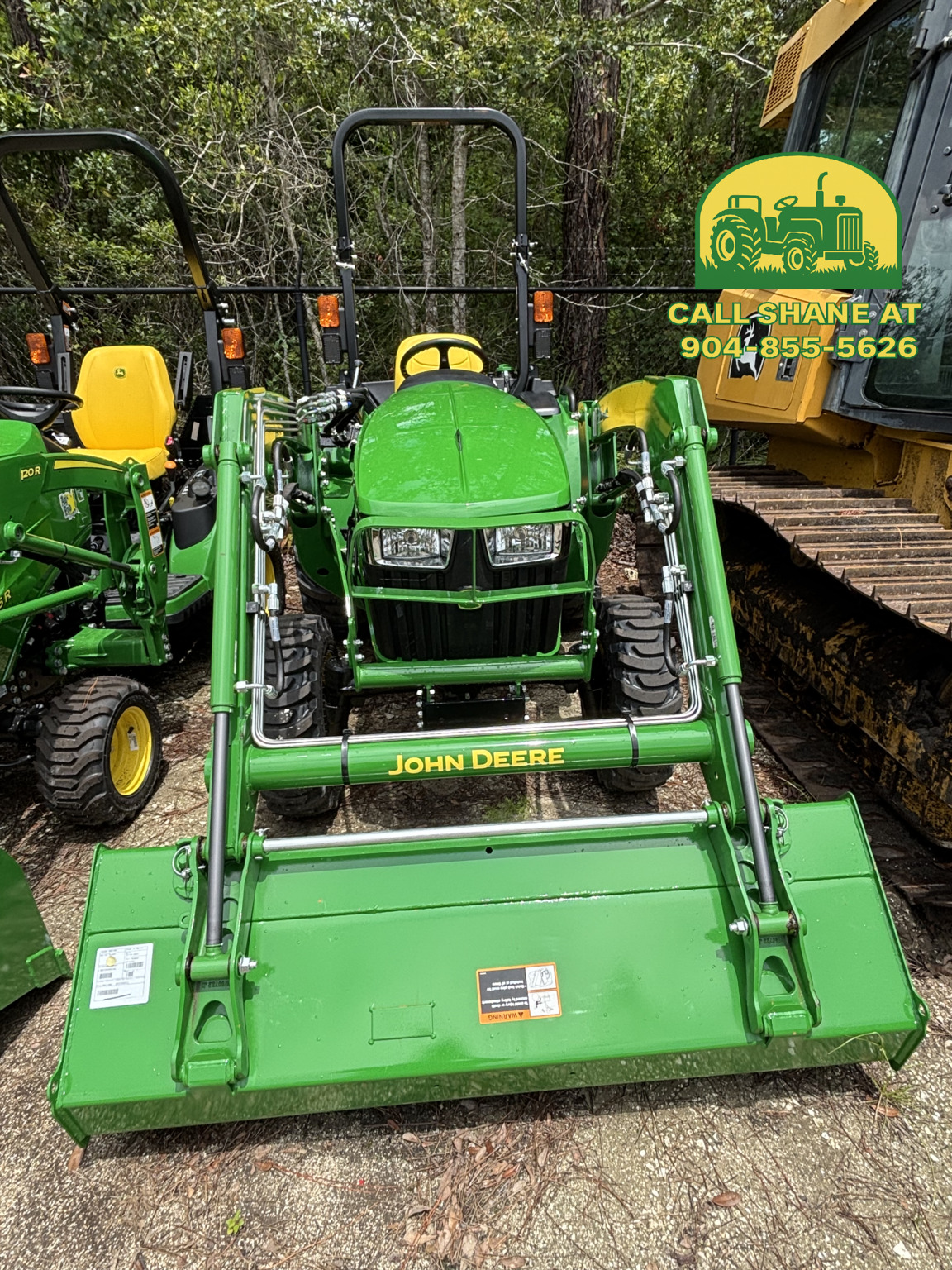 2025 John Deere 3032E Image 1
