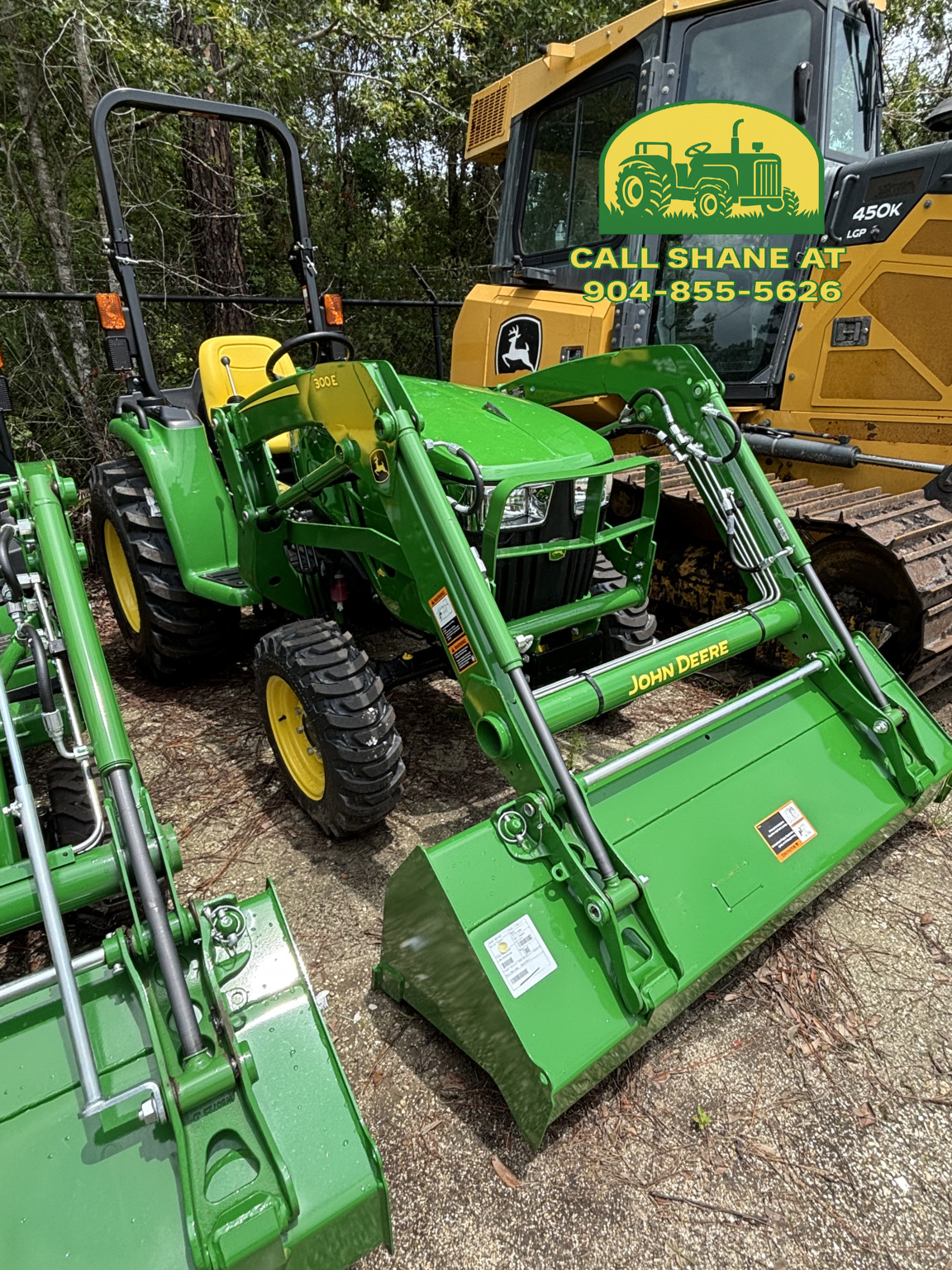 2025 John Deere 3032E Image 2
