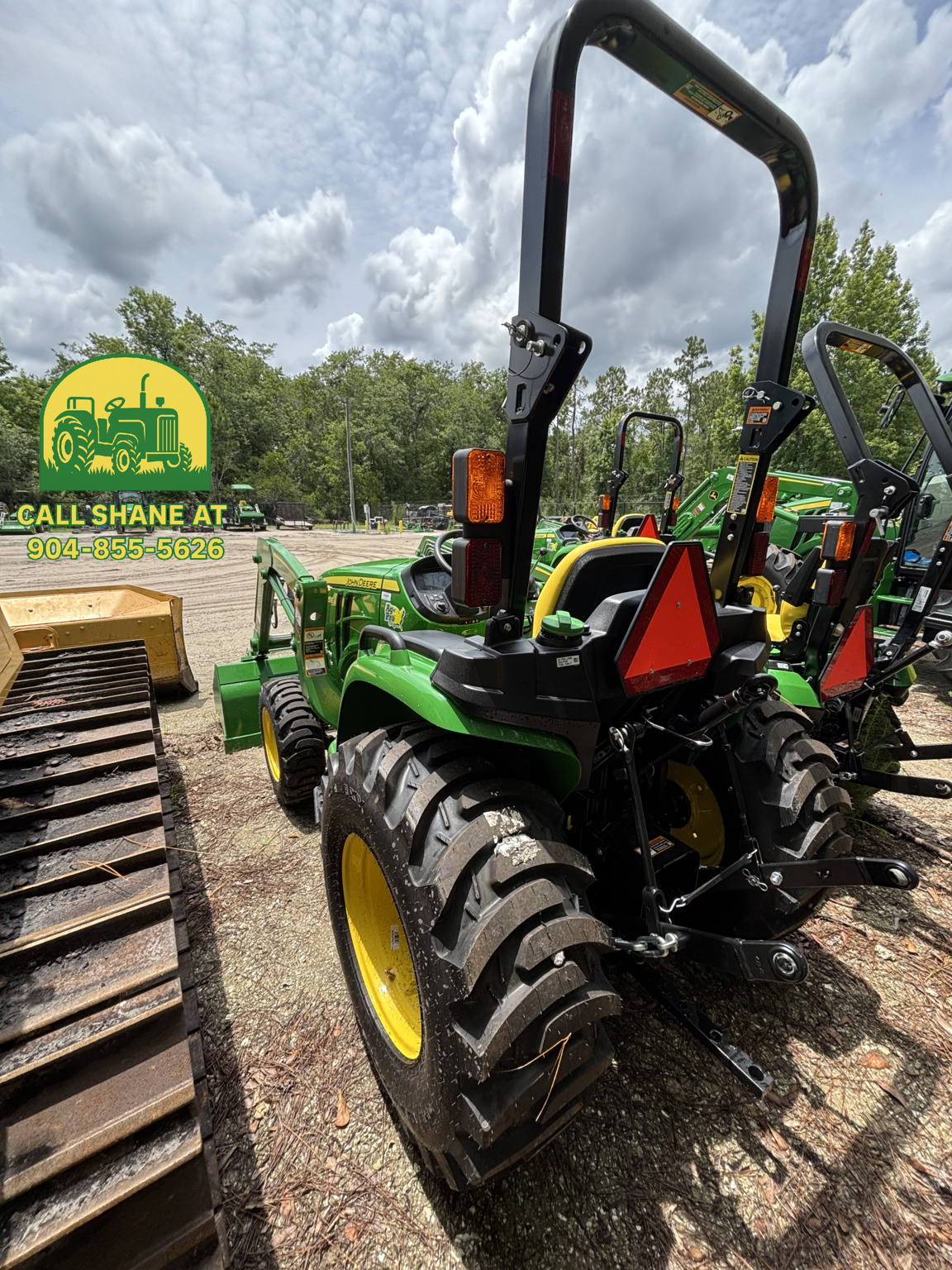 2025 John Deere 3032E Image 5