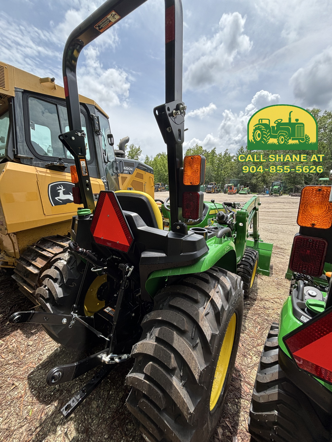2025 John Deere 3032E Image 6