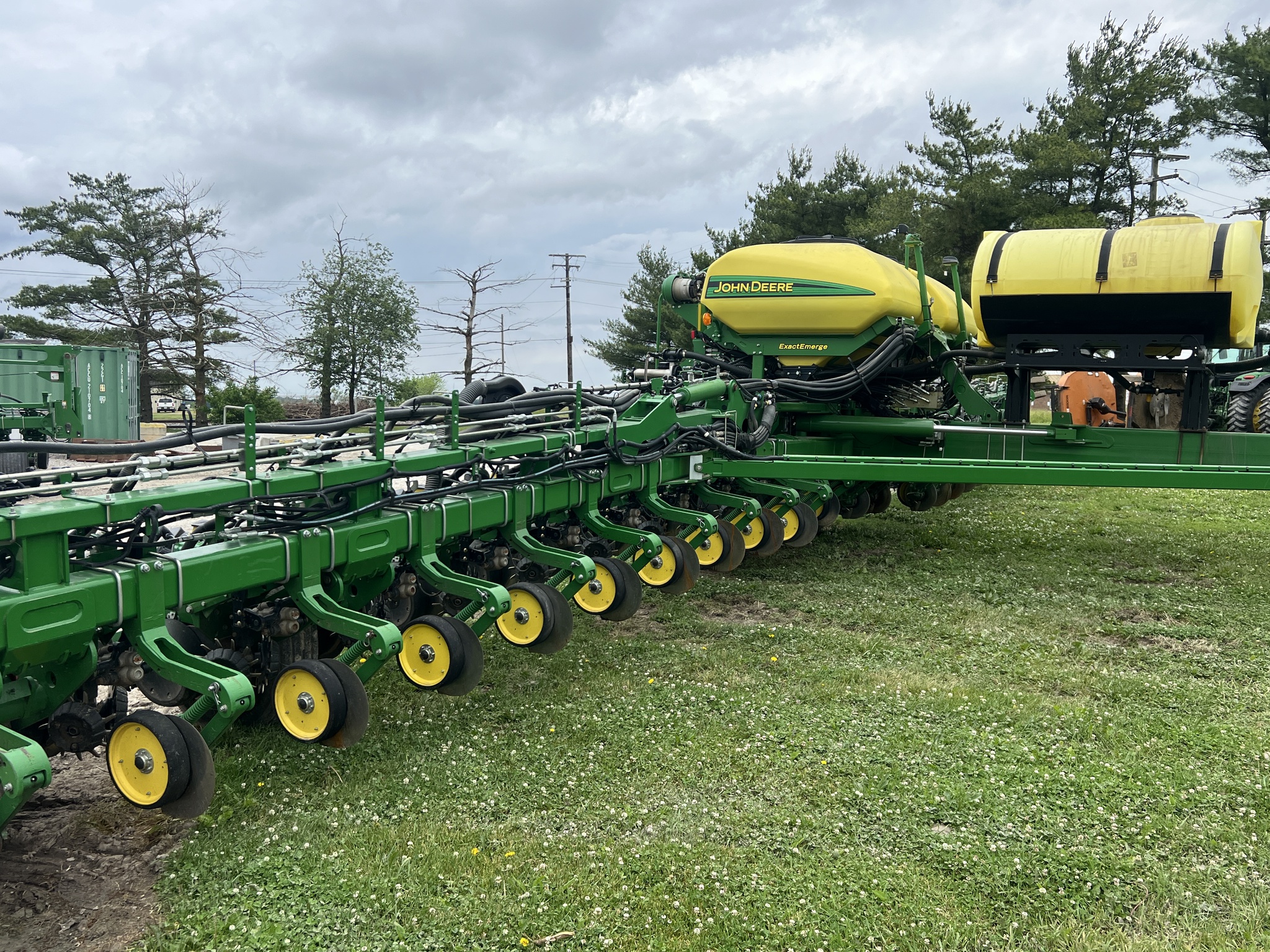 2021 John Deere 1775NT Image 7