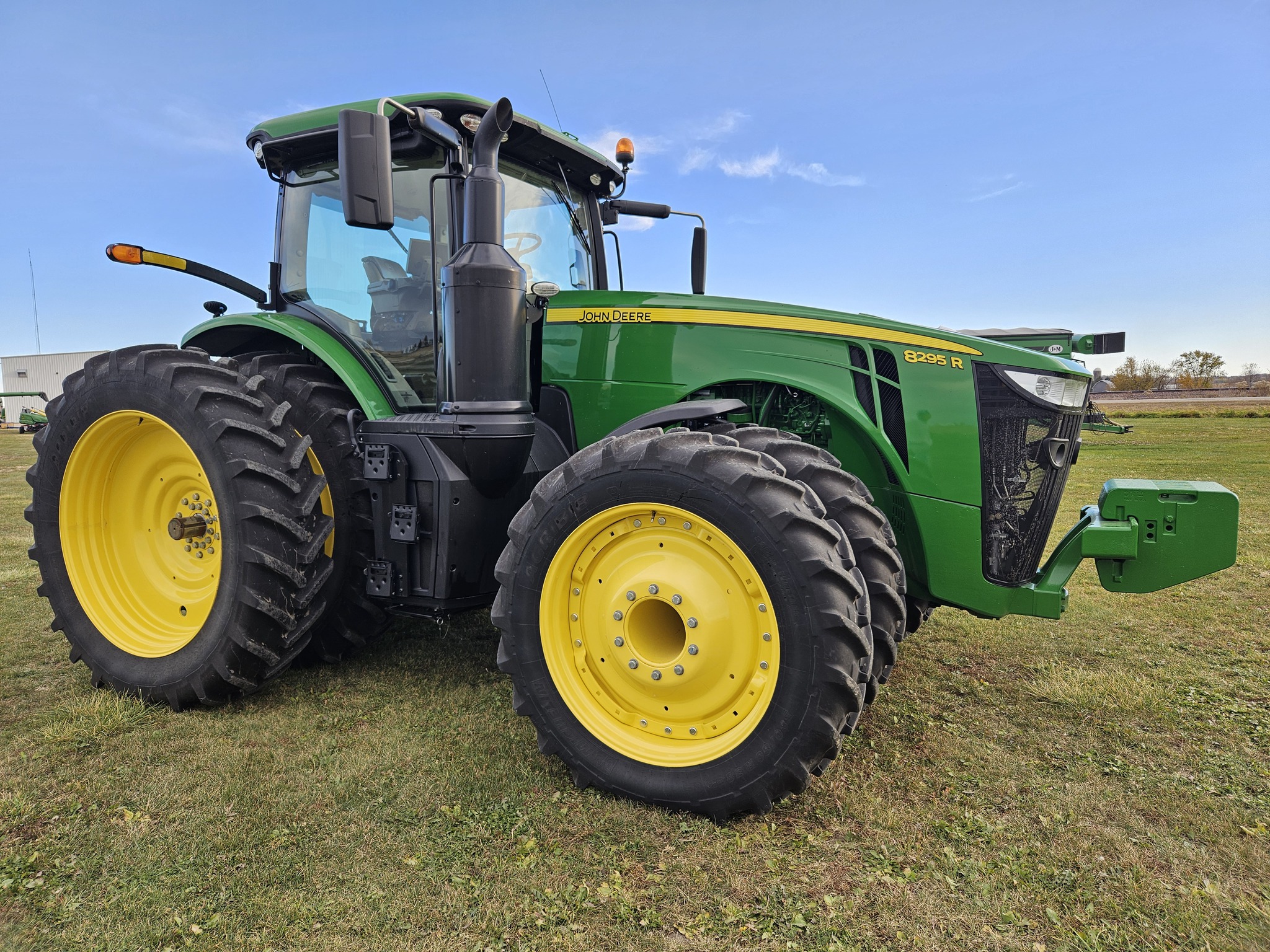 2017 John Deere 8295R Image 7