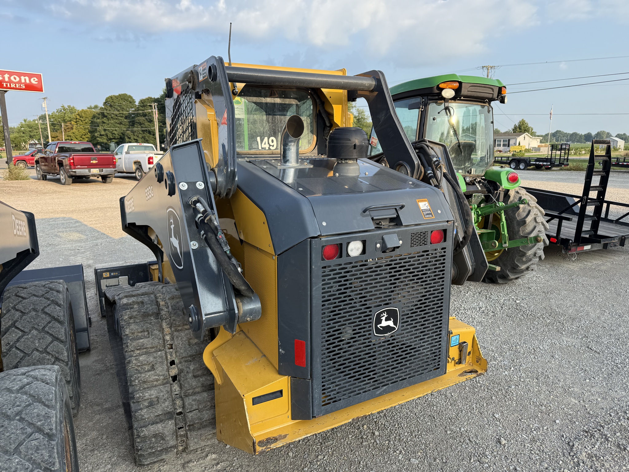 2023 John Deere 333G Image 5