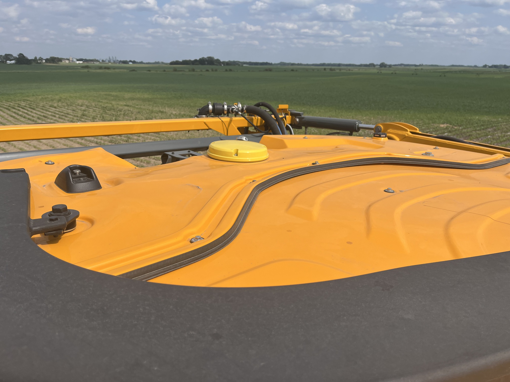  2024 Hagie STS16 at Heritage Tractor in Mendota, IL