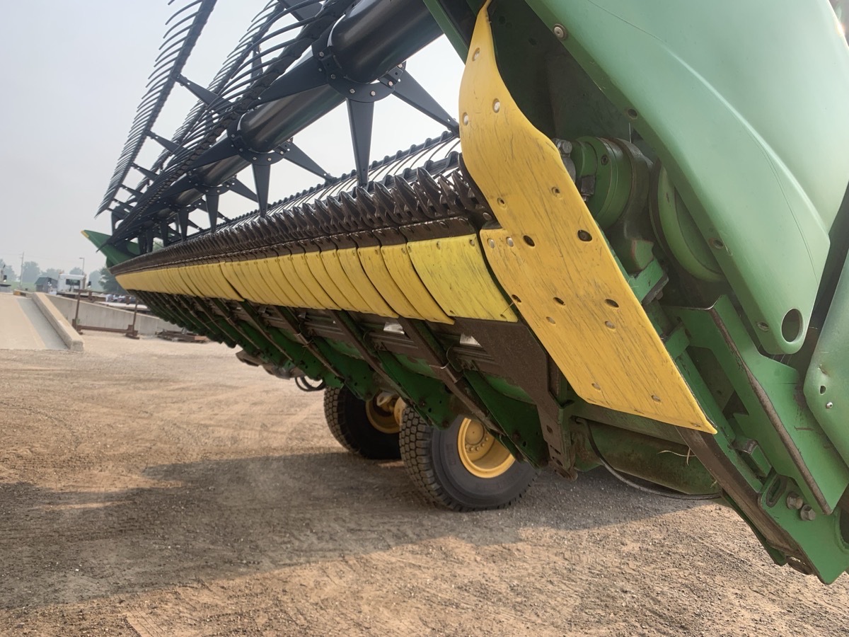 2009 John Deere 635F Image 6