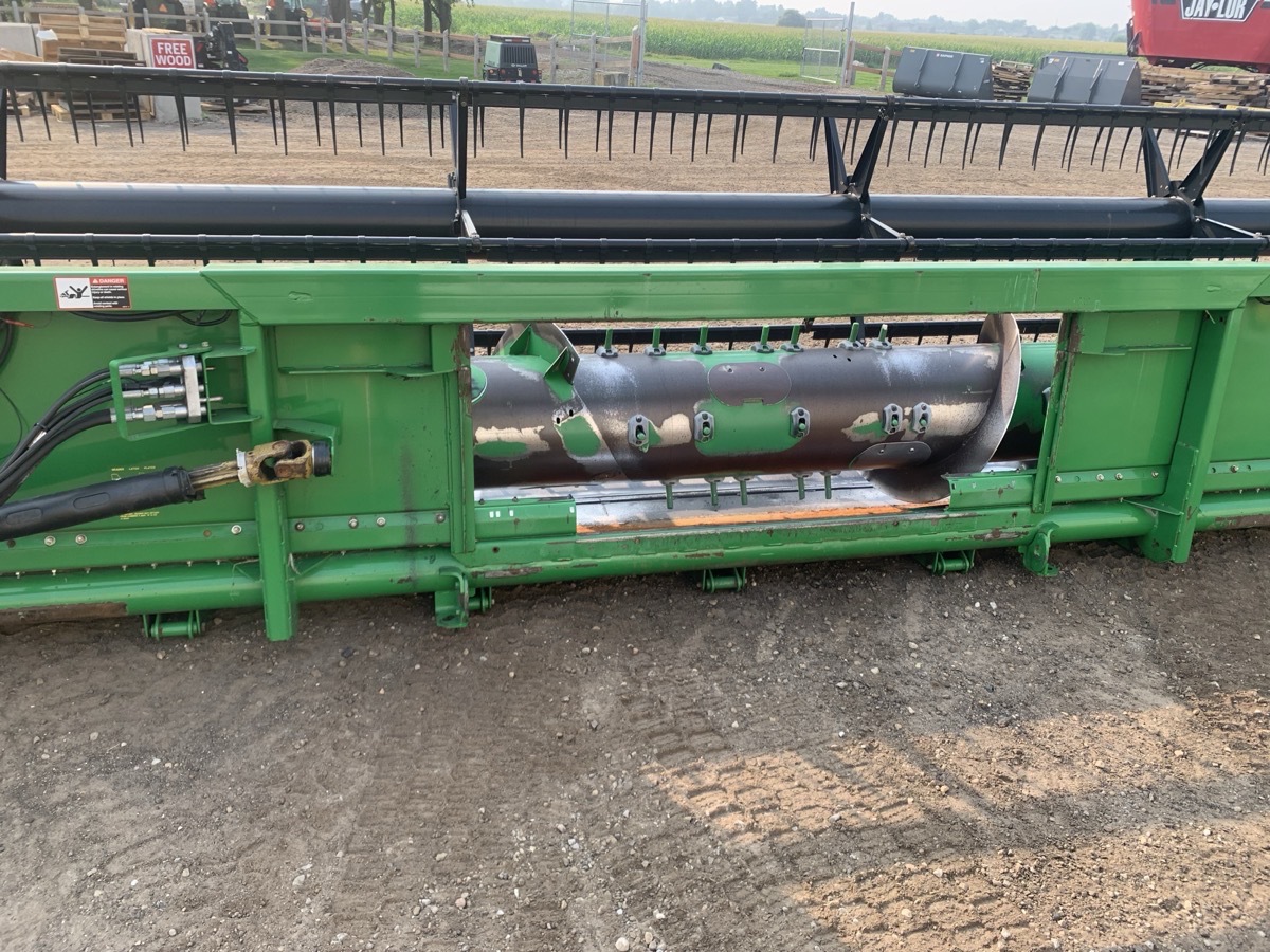 2009 John Deere 635F Image 5