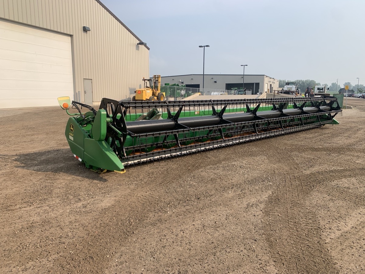 2009 John Deere 635F Image 1
