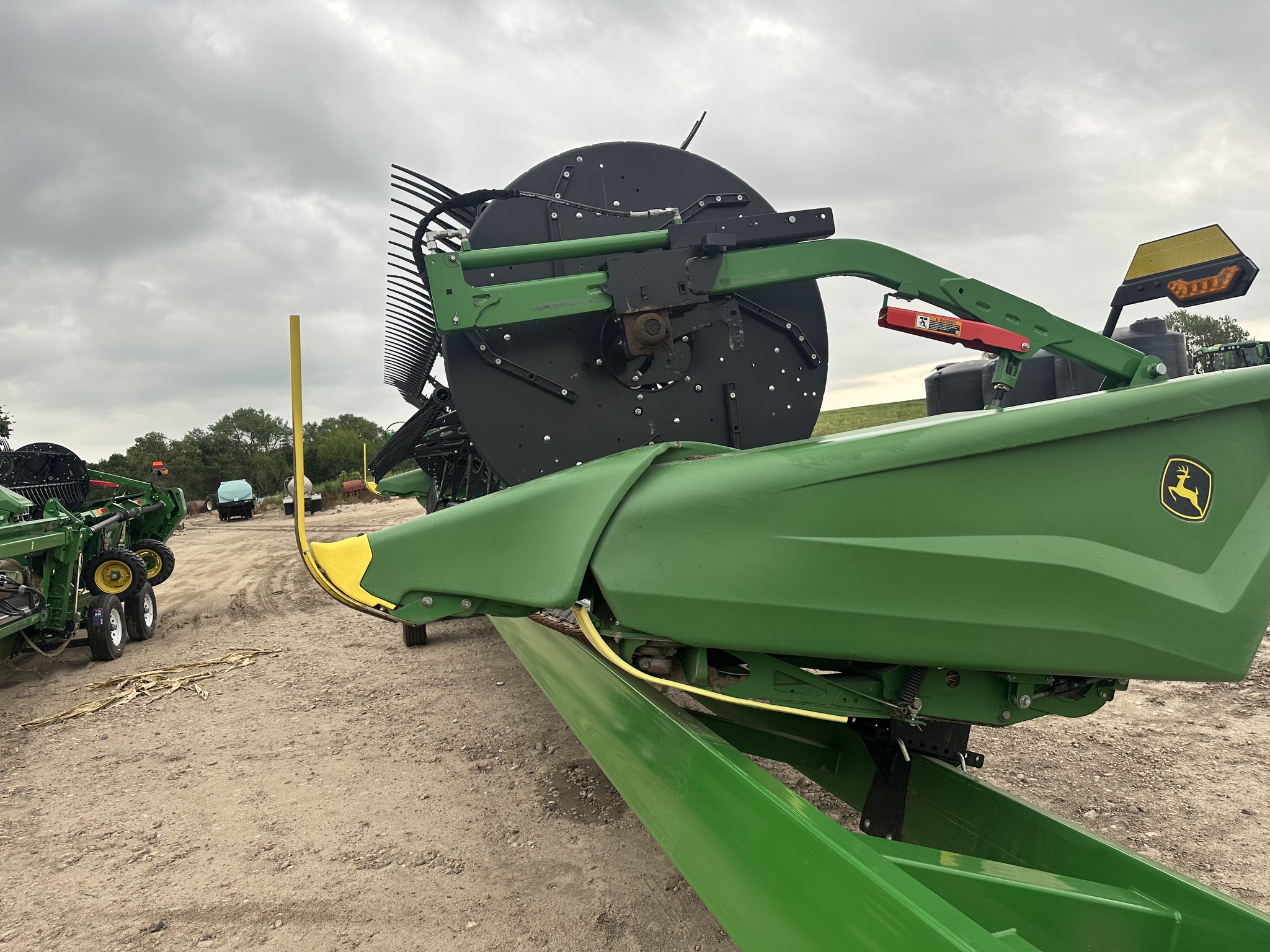 2022 John Deere HD35F Image 3