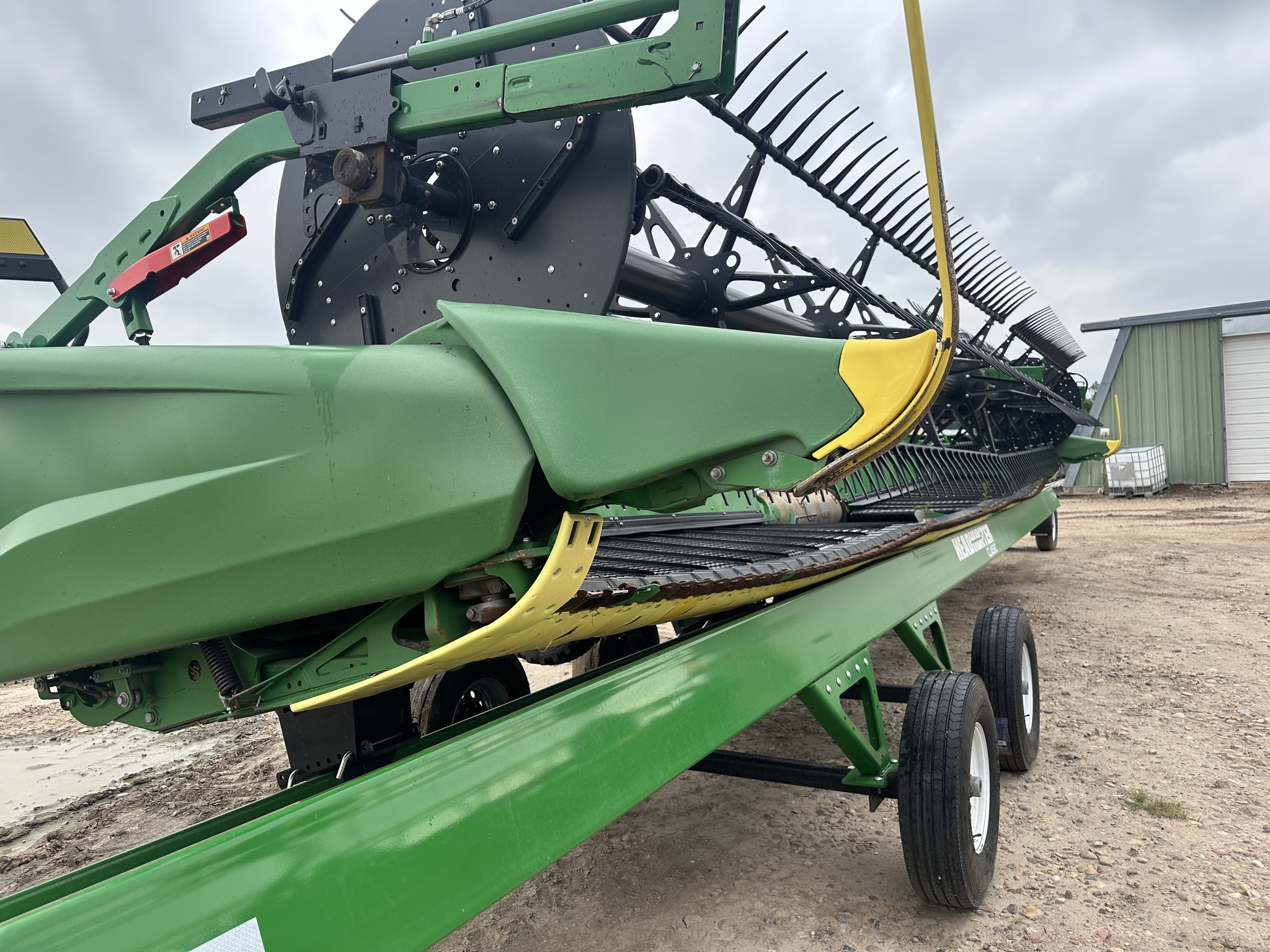 2022 John Deere HD35F Image 6