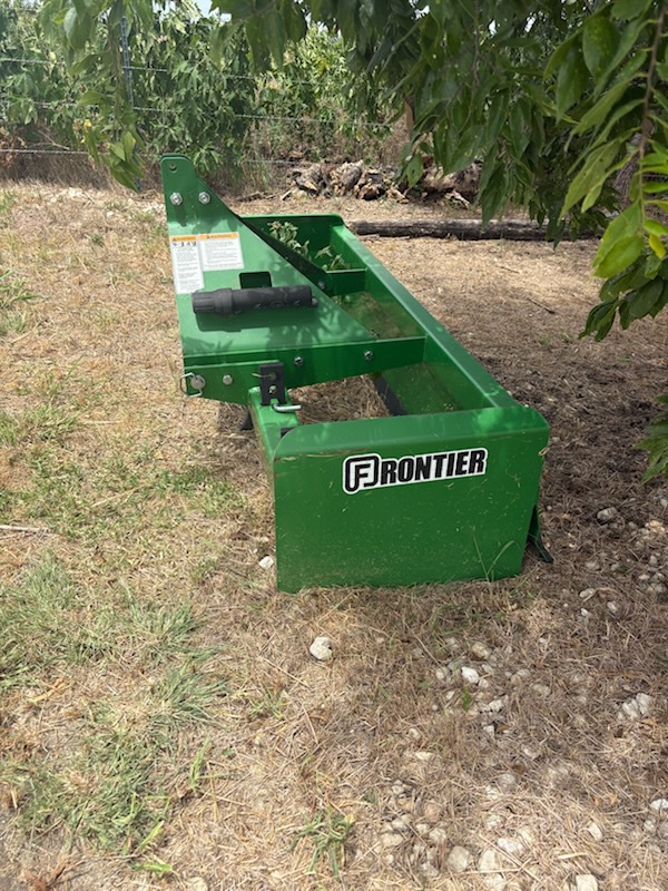 2022 John Deere 5065E Image 19