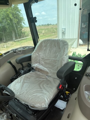 2022 John Deere 5065E Image 8