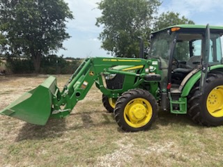 2022 John Deere 5065E Image 3