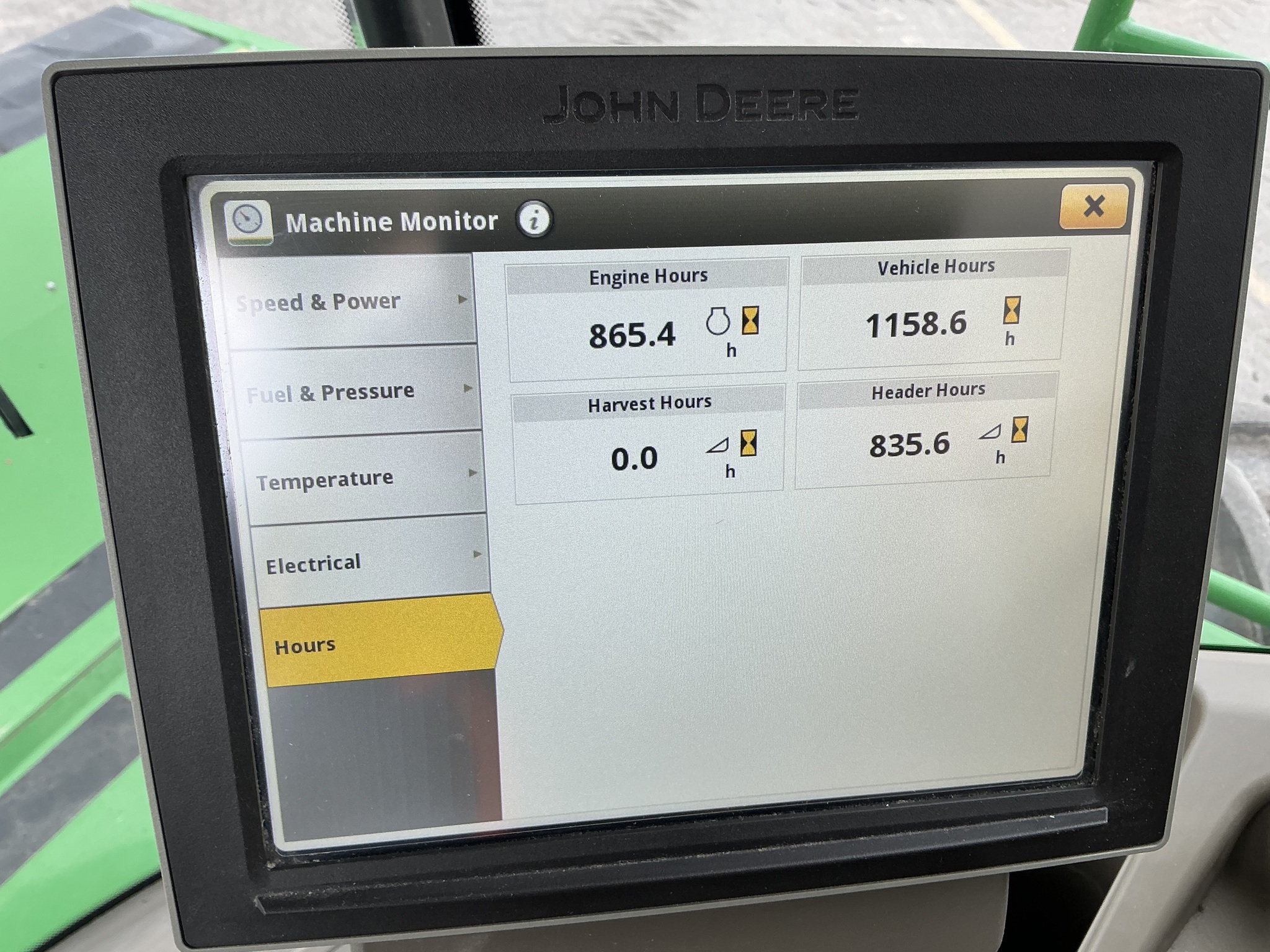 2023 John Deere W235R Image 28