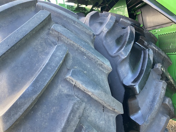 2024 John Deere X9 1000 - Photo11