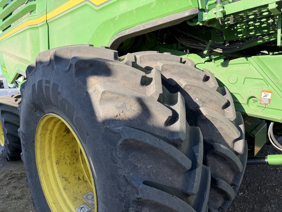2024 John Deere X9 1000 - Photo10