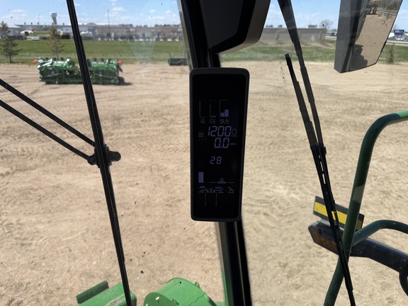 2024 John Deere X9 1000 - Photo43
