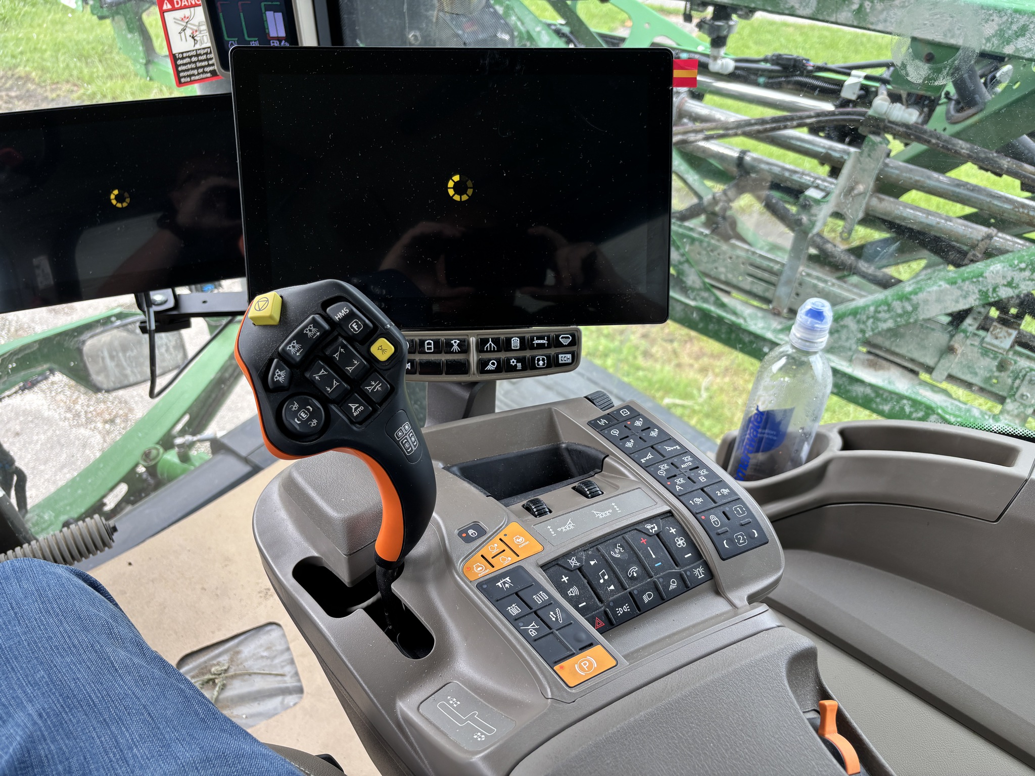 Used 2025 John Deere 410R Self Propelled Sprayers at Koenig Equipment in Greensburg, IN - PhotoXL5