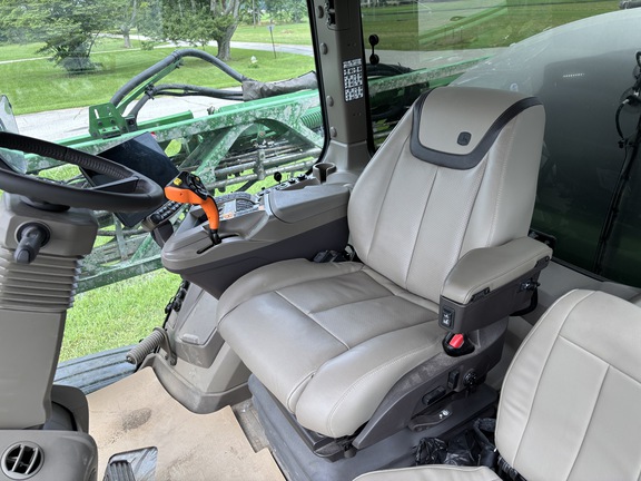 Used 2025 John Deere 410R Self Propelled Sprayers at Koenig Equipment in Greensburg, IN - Photo4