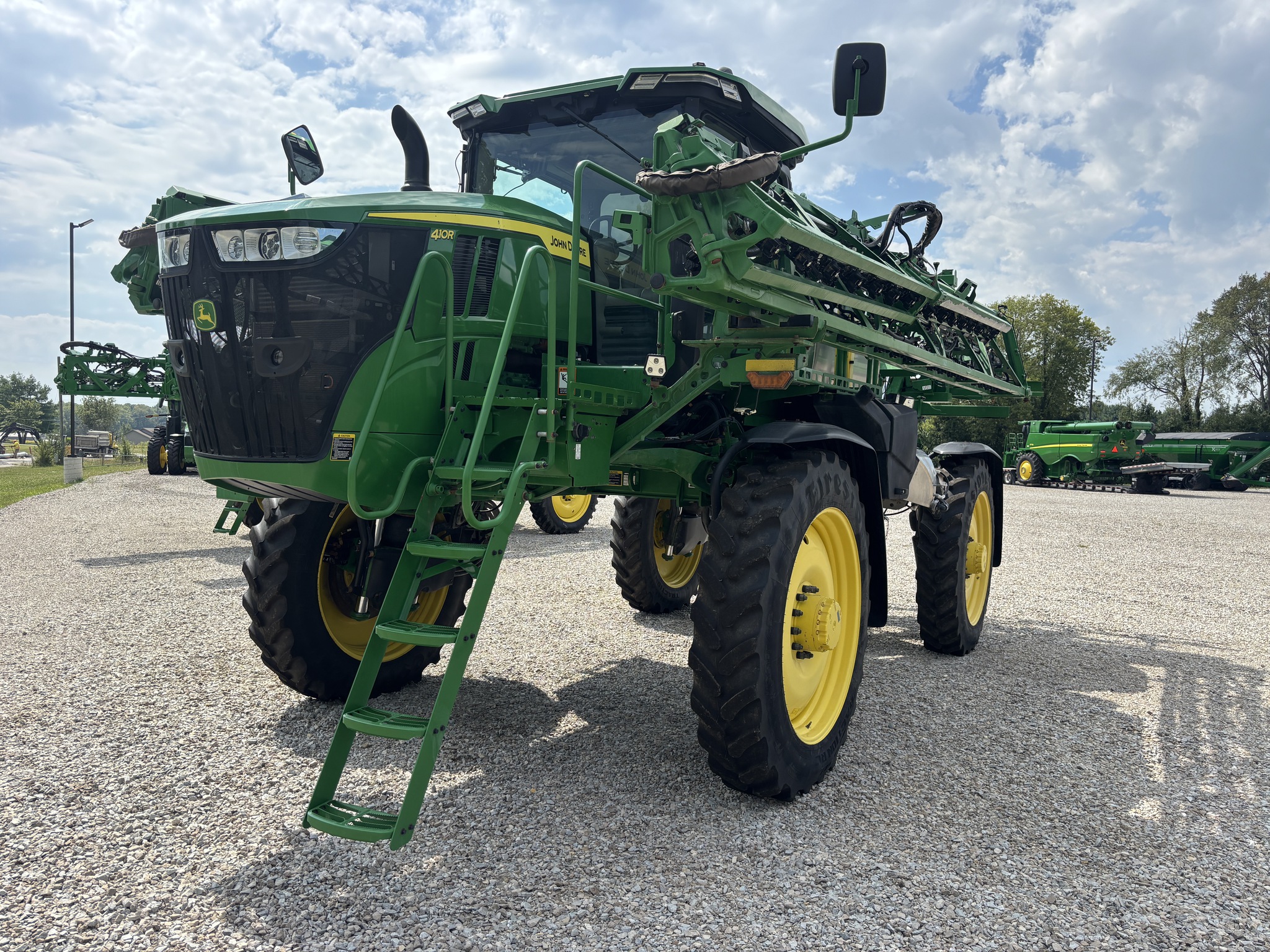 Used 2025 John Deere 410R Self Propelled Sprayers at Koenig Equipment in Knightstown, IN - PhotoXL0