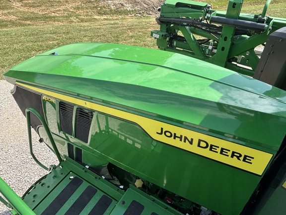 Used 2025 John Deere 410R Self Propelled Sprayers at Koenig Equipment in Knightstown, IN - Photo9