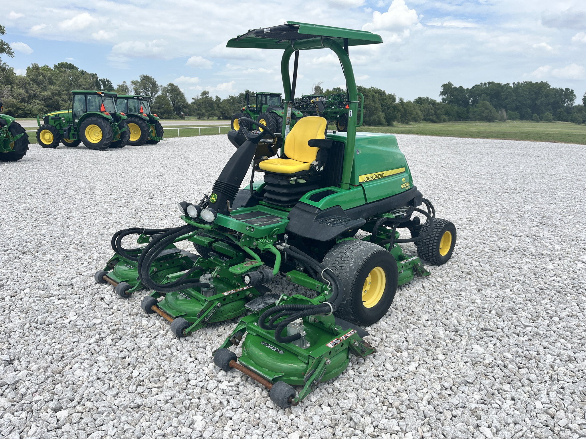2016 John Deere 9009A Terrain Cut Image 1