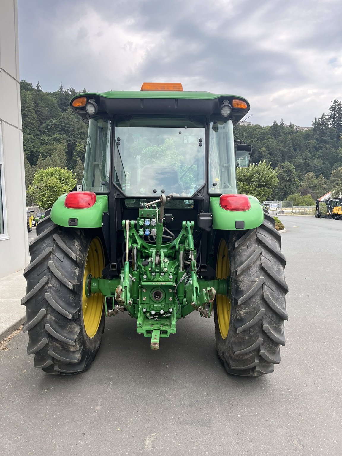 2009 John Deere 5095M Image 4