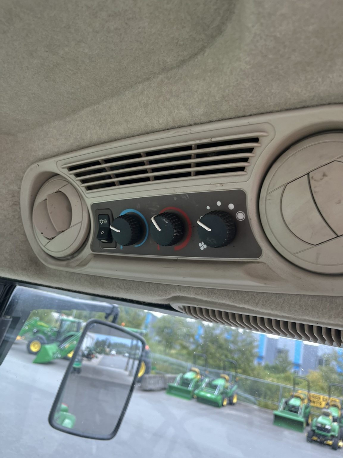 2009 John Deere 5095M Image 6