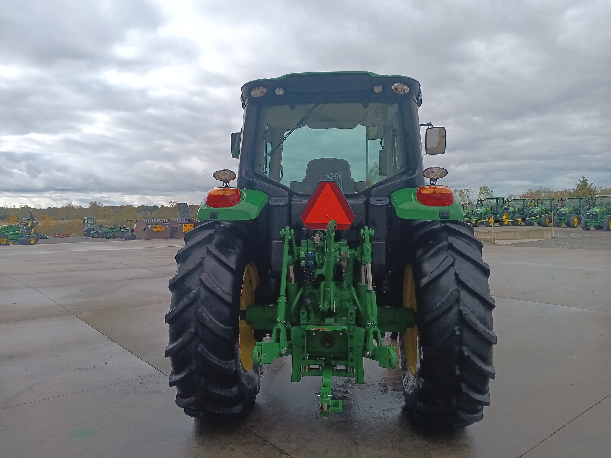 2023 John Deere 6110M Image 3