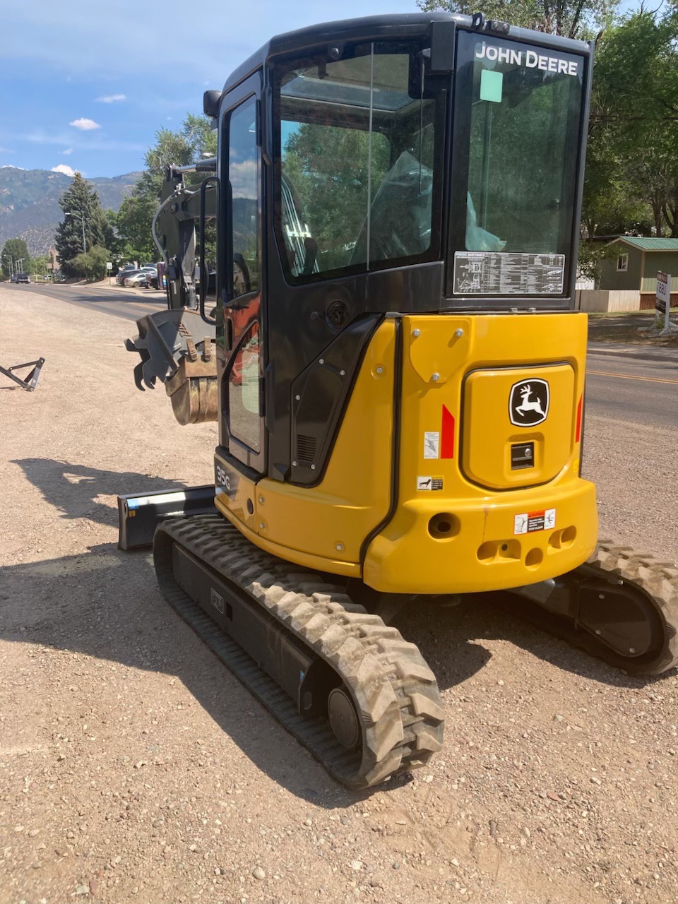 2022 John Deere 35G Image 3