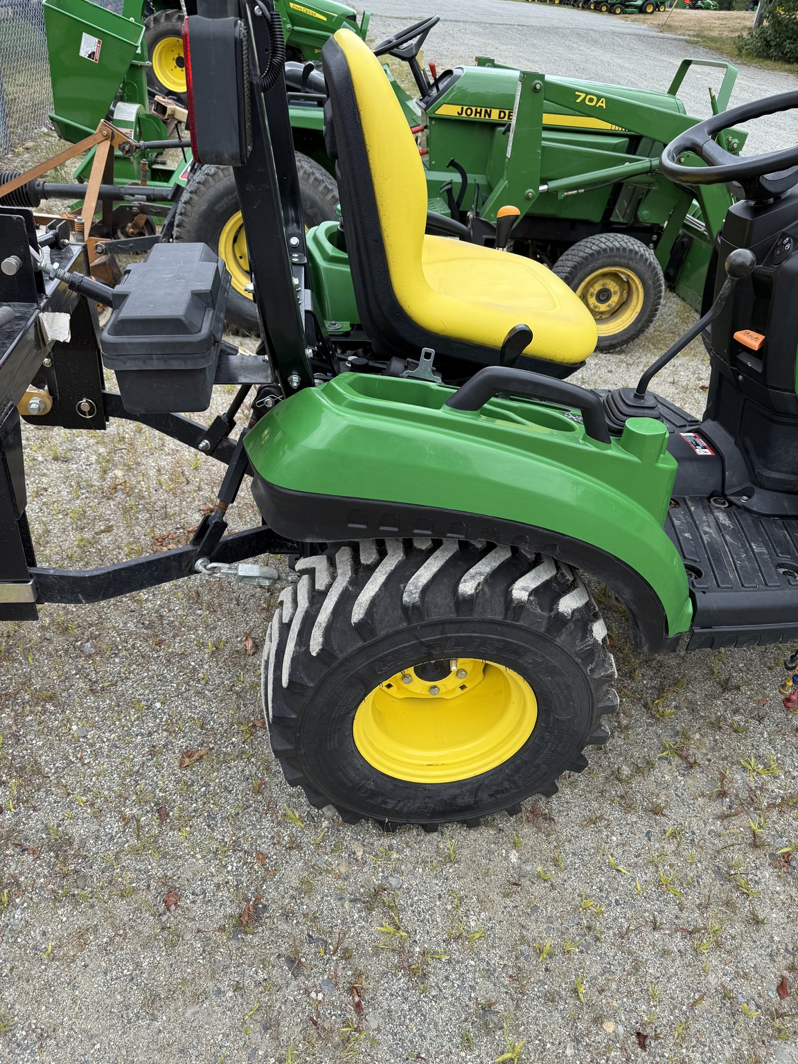 2022 John Deere 1023E Image 13