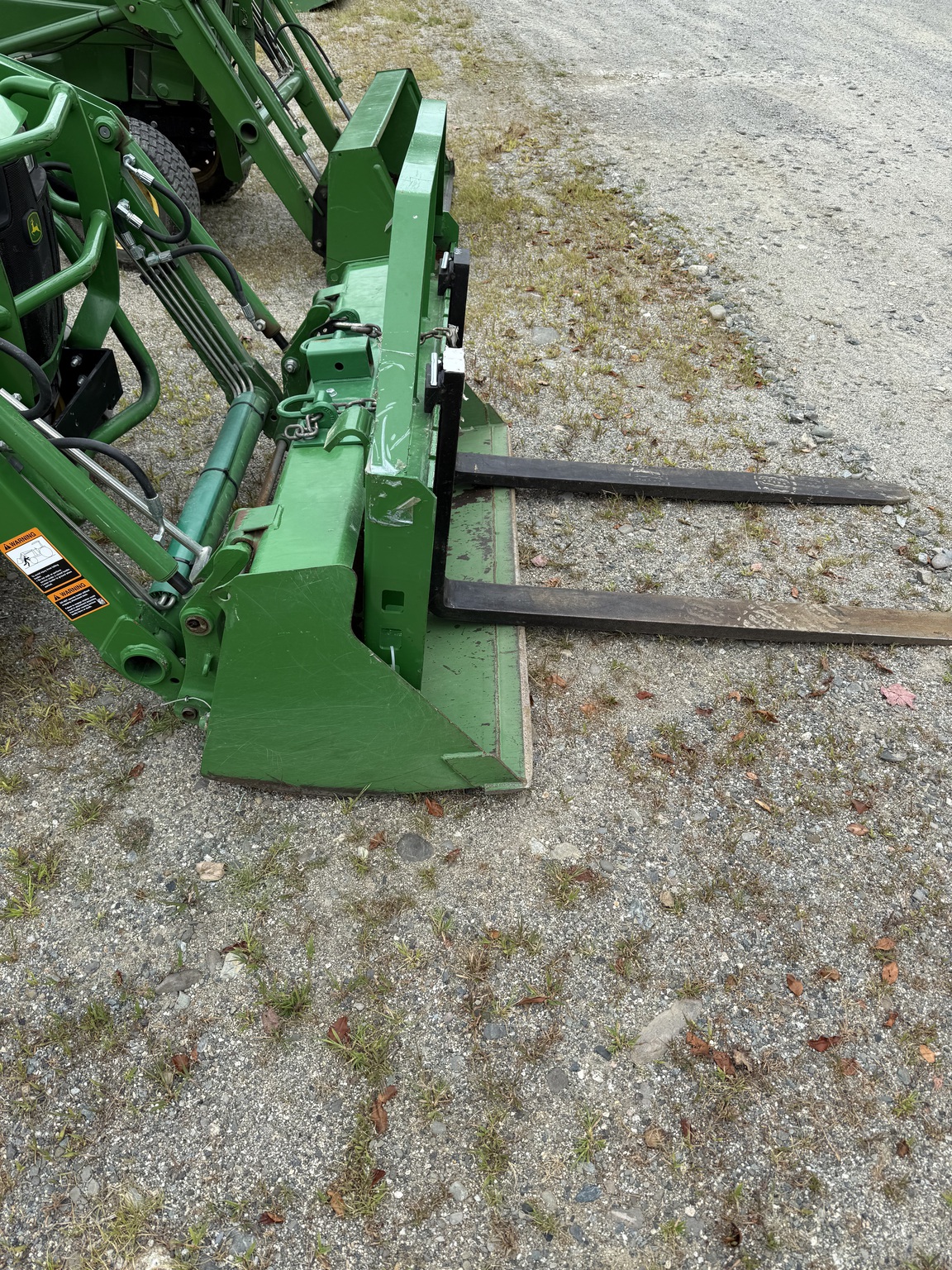 2022 John Deere 1023E Image 18