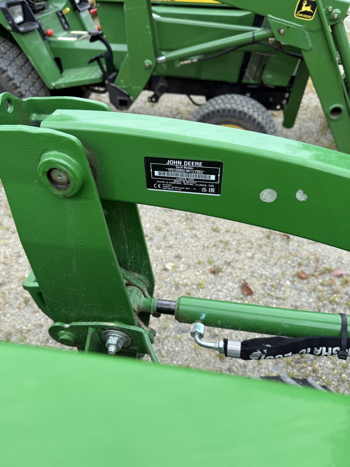 2022 John Deere 1023E Image 17