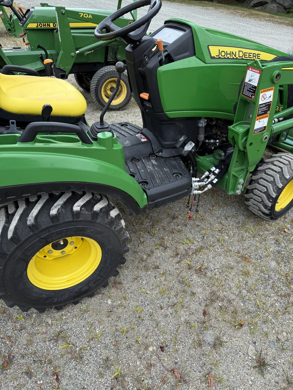 2022 John Deere 1023E Image 14
