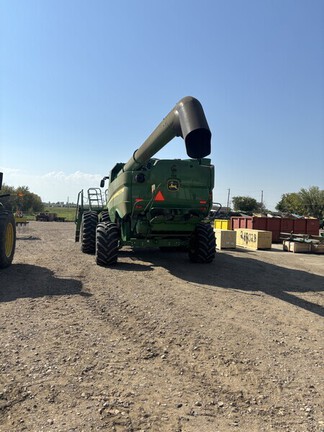 Used 2018 John Deere S780 Combines at Horizon Ag & Turf in Vermilion, AB - Photo27