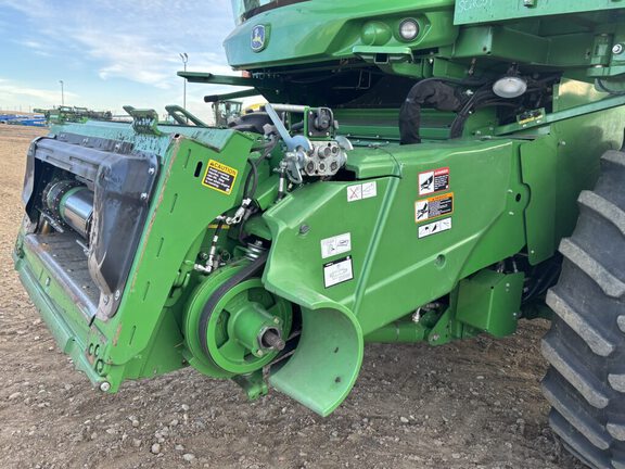 Used 2018 John Deere S780 Combines at Horizon Ag & Turf in Vermilion, AB - Photo31