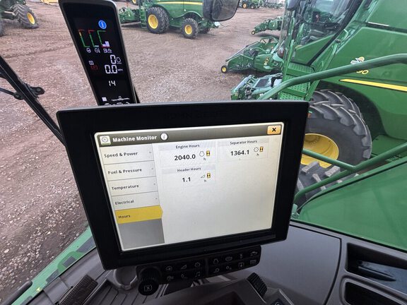 Used 2018 John Deere S780 Combines at Horizon Ag & Turf in Vermilion, AB - Photo13