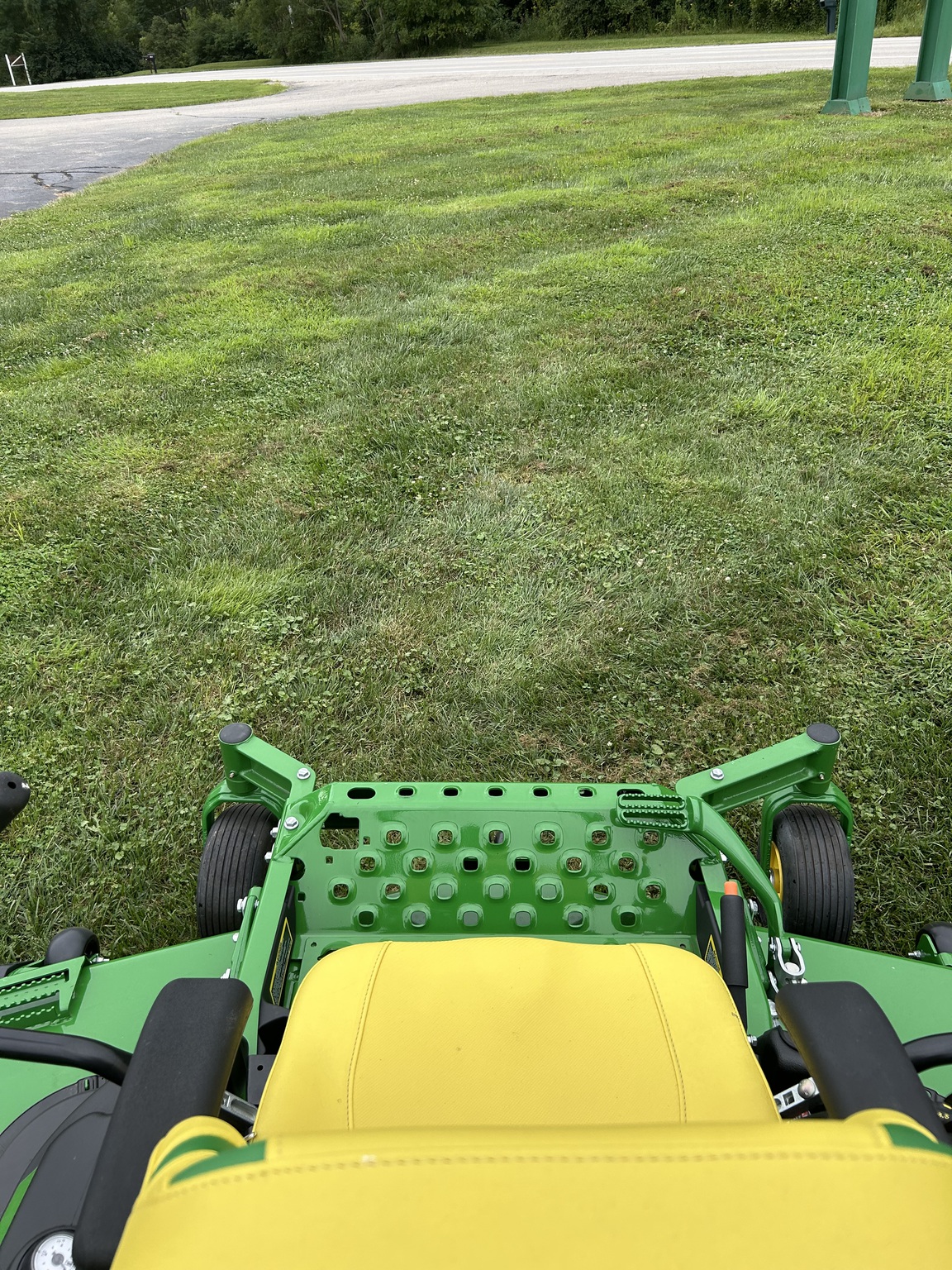 2025 John Deere Z950M Image 5