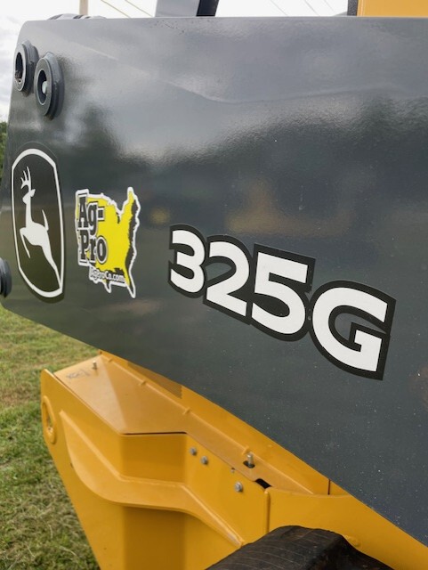 2025 John Deere 325G Image 7