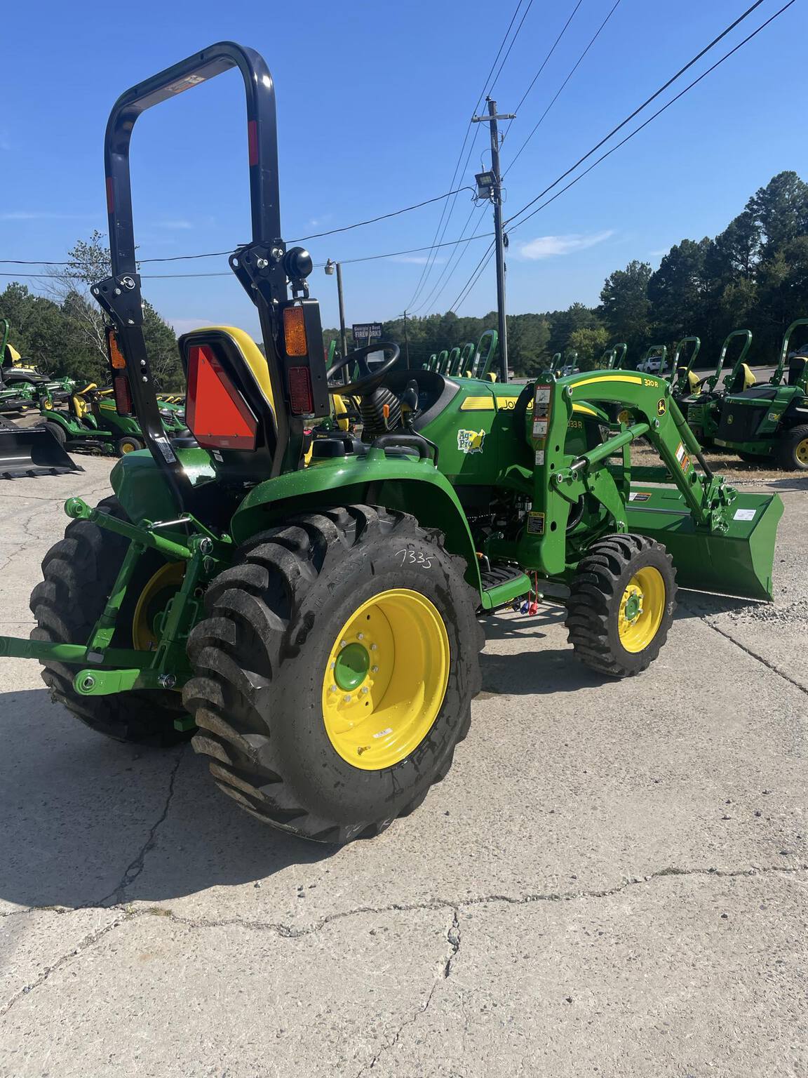 2025 John Deere 3033R Image 2