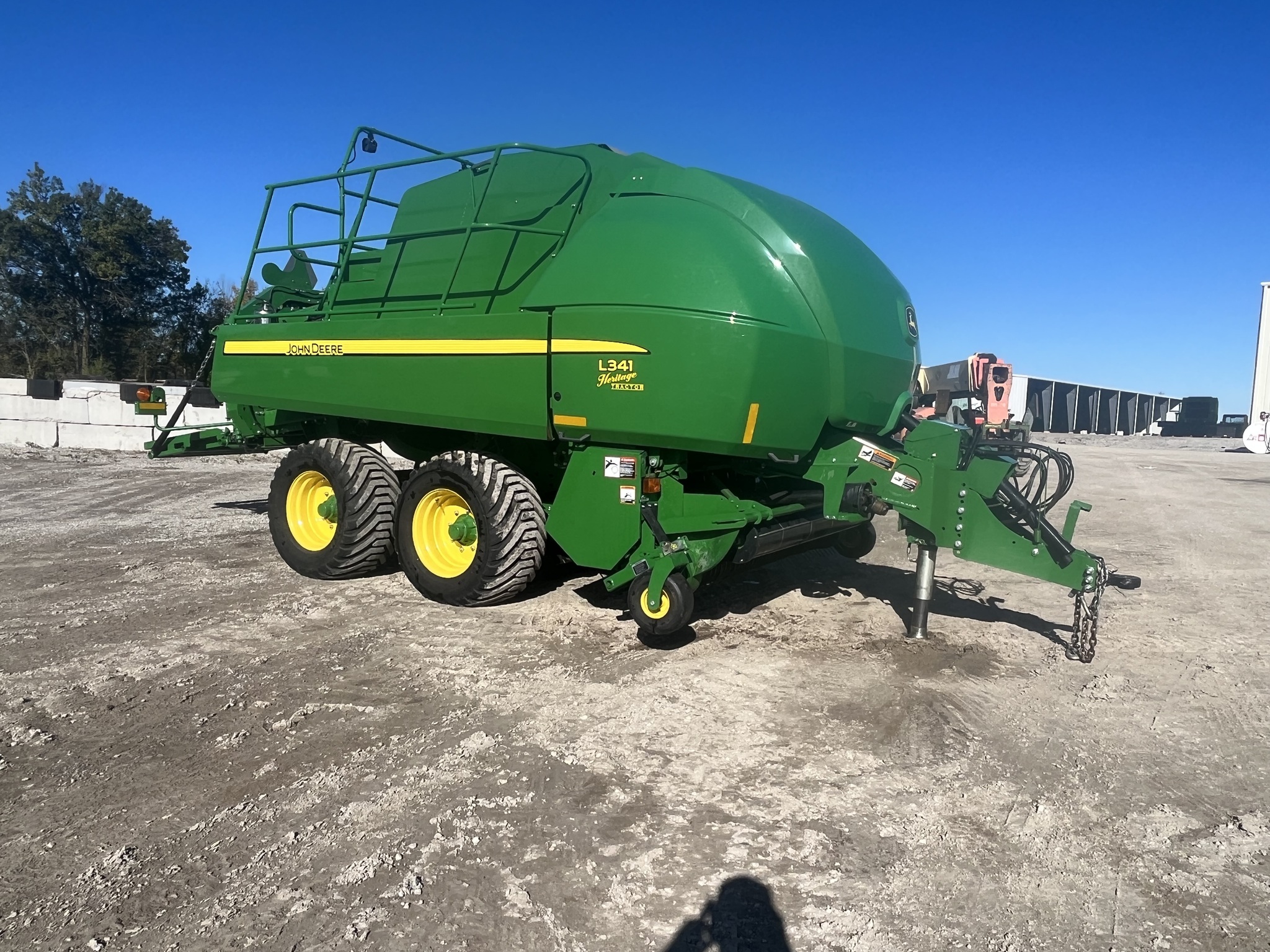  2023 John Deere L341 at Heritage Tractor in Pittsburg, KS