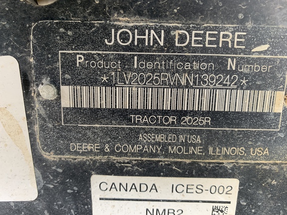 Photo of 2022 John Deere 2025R