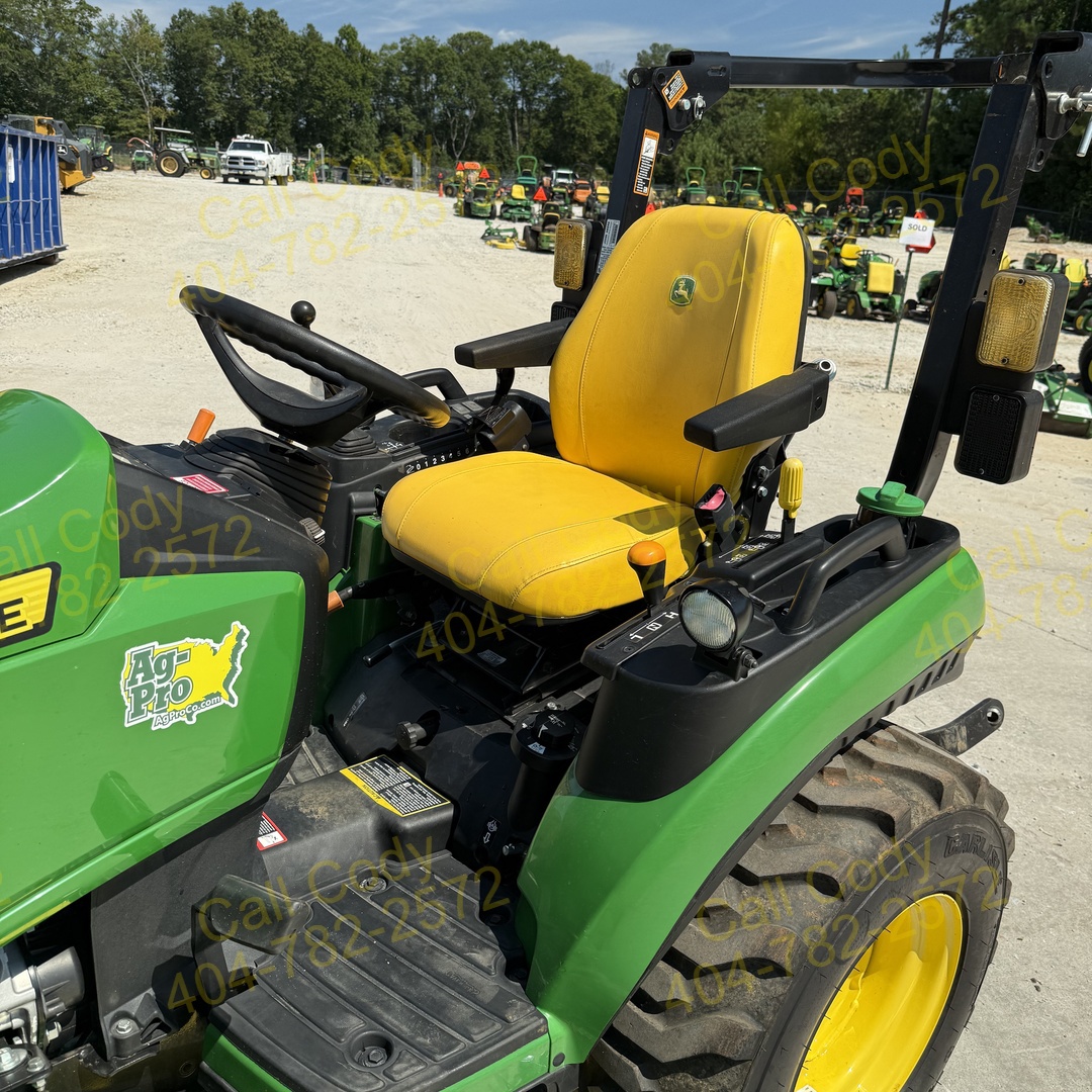 2024 John Deere 2025R Image 9