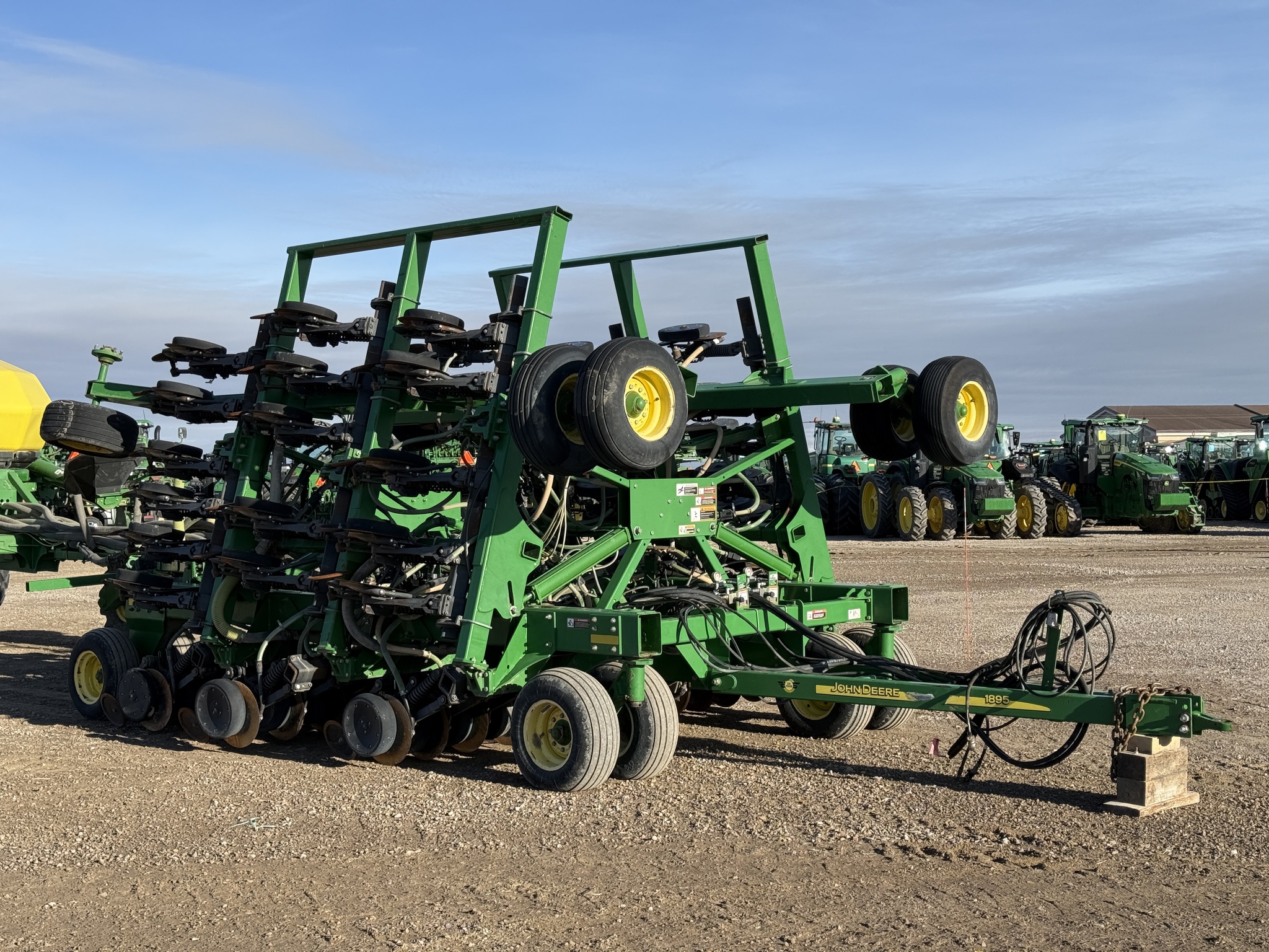 2010 John Deere 1895 Image 7