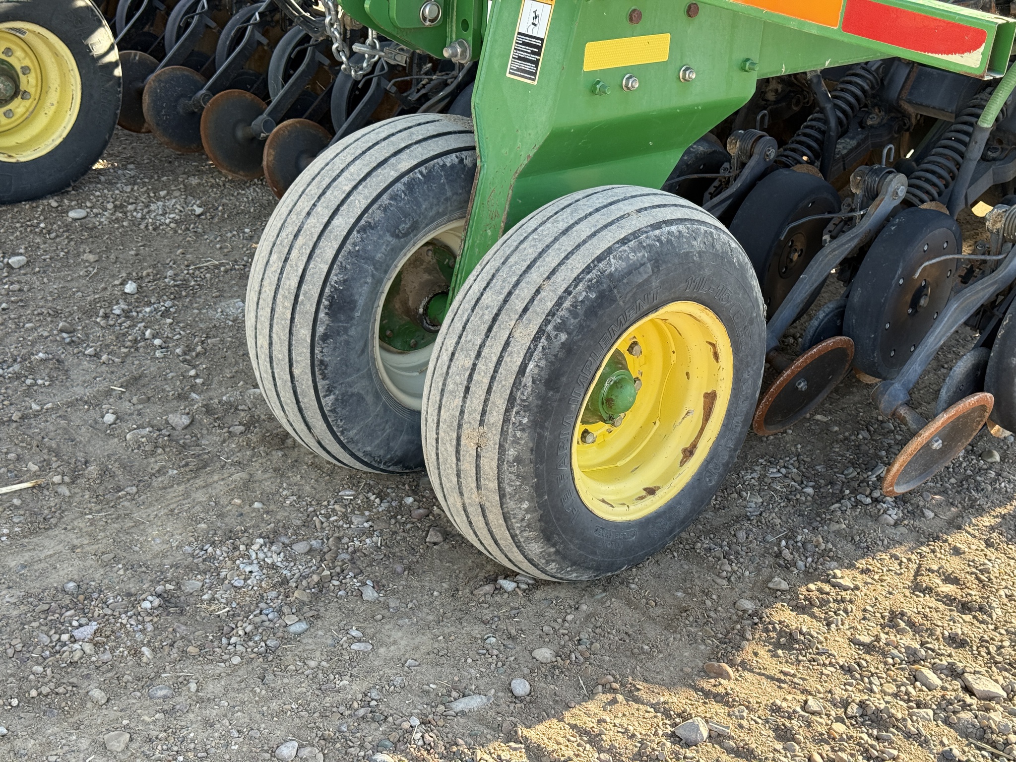 2010 John Deere 1895 Image 24