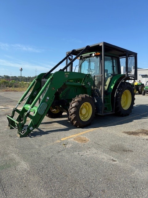 2016 John Deere 6120M Image 1
