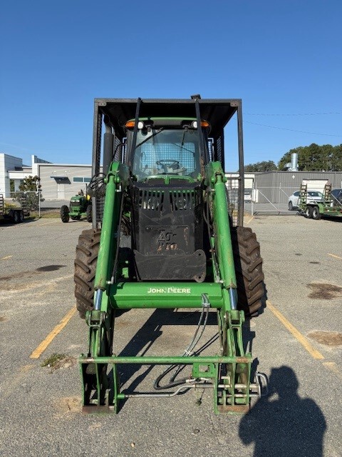 2016 John Deere 6120M Image 2