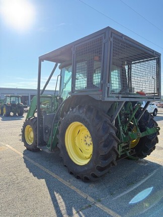 2016 John Deere 6120M-6